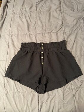 SHEIN Black High-Waist Ruffled Button-Front Women's Shorts